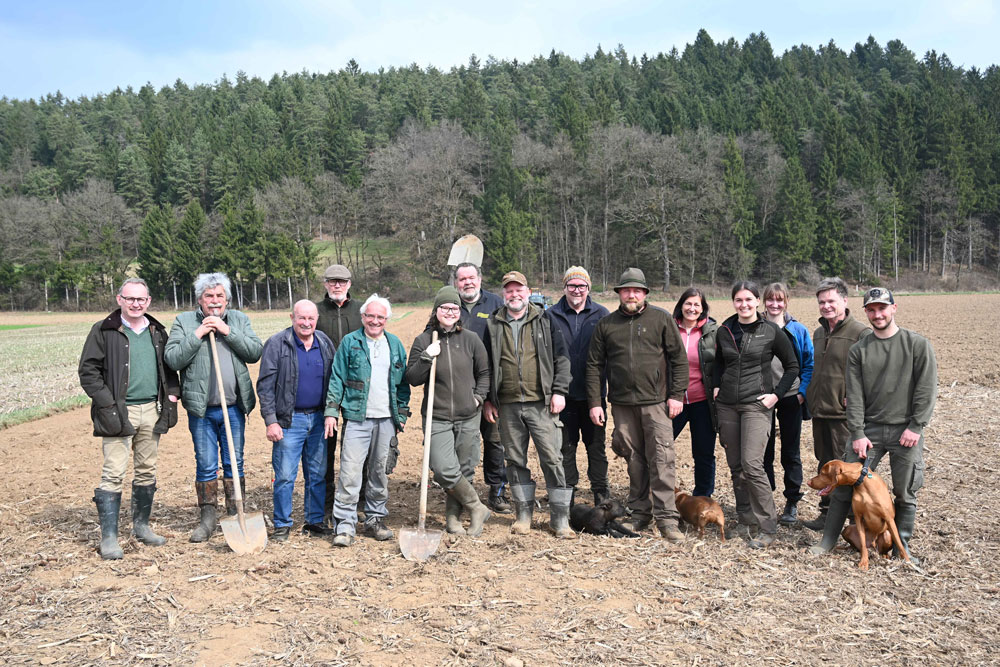 Kärntner Jägerschaft - Heckenprojekt Tainach: Österreichische Wildtierstiftung informiert